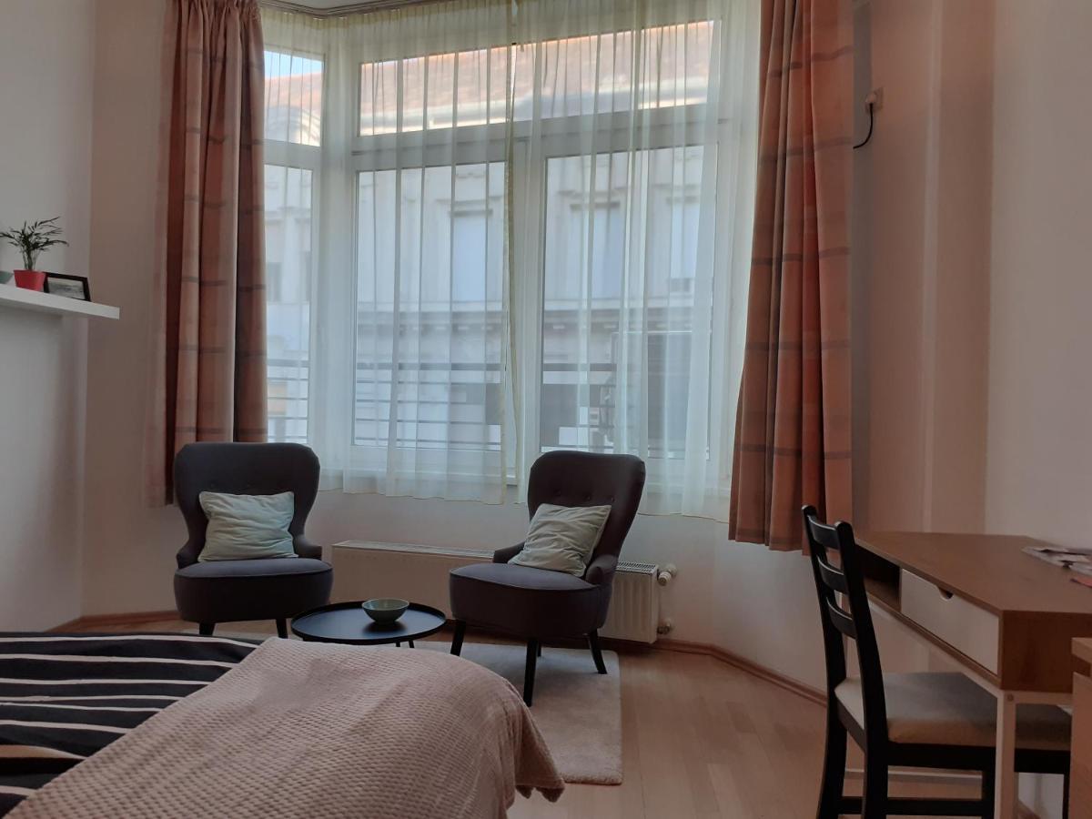 Central Belvedere Apartman Boedapest Buitenkant foto